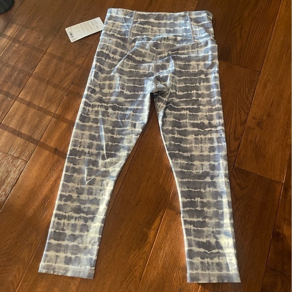 NWT Athleta elation capri leggings Sz s - Picture 4 of 5